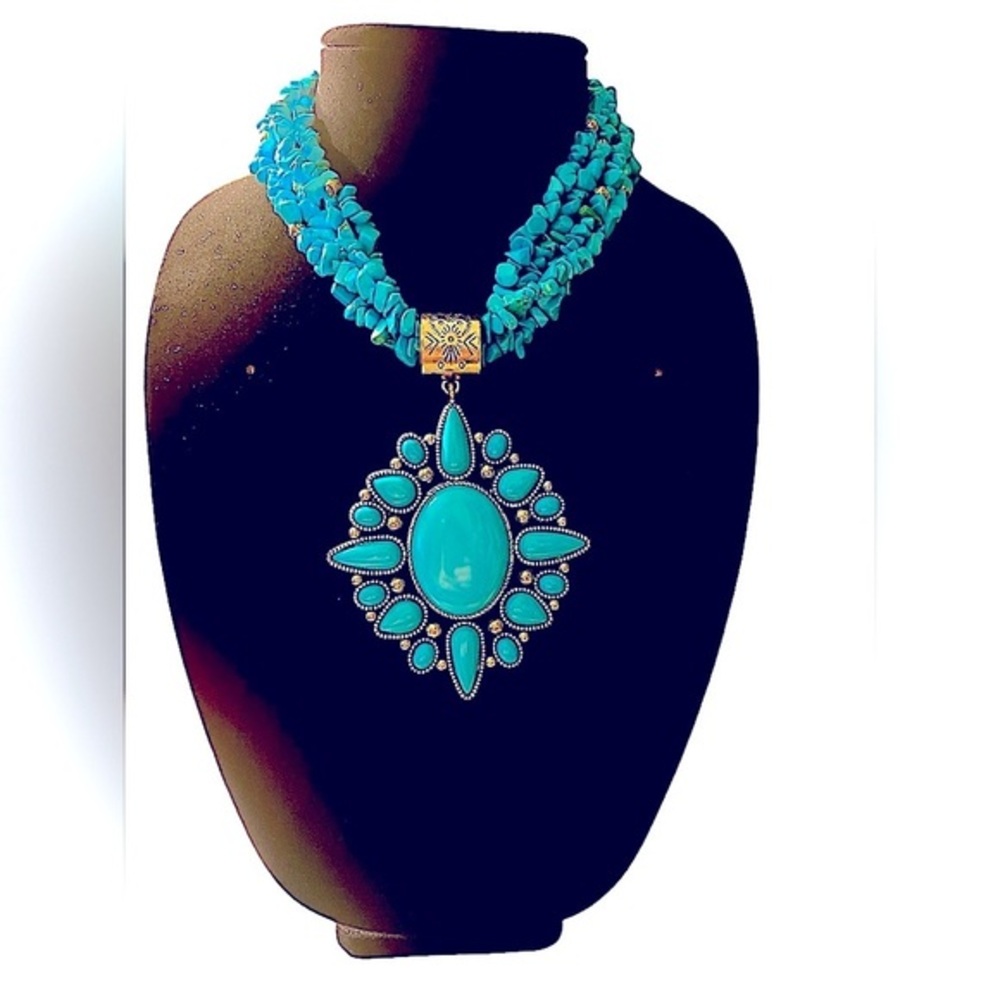 NWOT Rustic Couture Nugget Statement necklace with Large Sunburst Pendent
